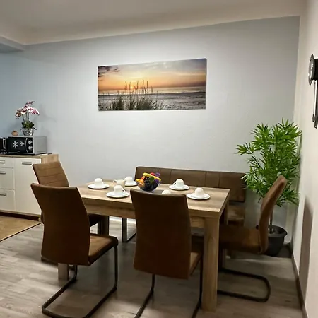 Apartment Oppiner Strasse 14 Trotha Halle (Saale)