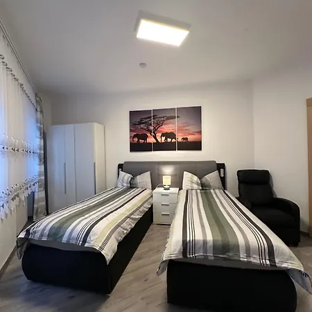 Oppiner Strasse 14 Trotha Apartamento *